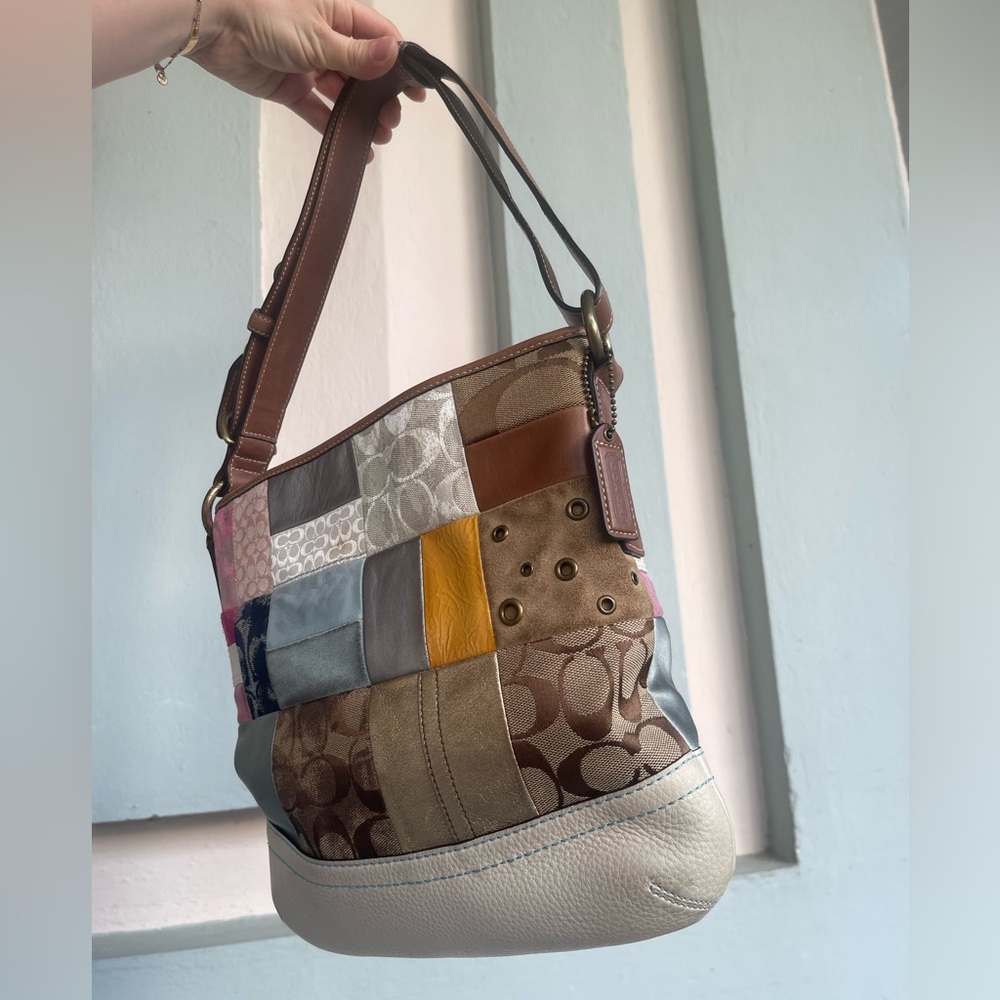 Y2K COACH Vintage Jacquard Patchwork Leather Shoulder Adjustable Strap Bag - Picture 7 of 13